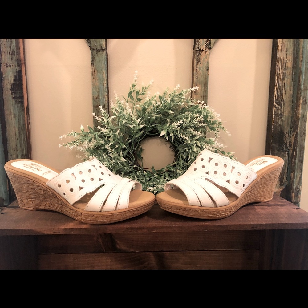 Spring Step white wedge sandals